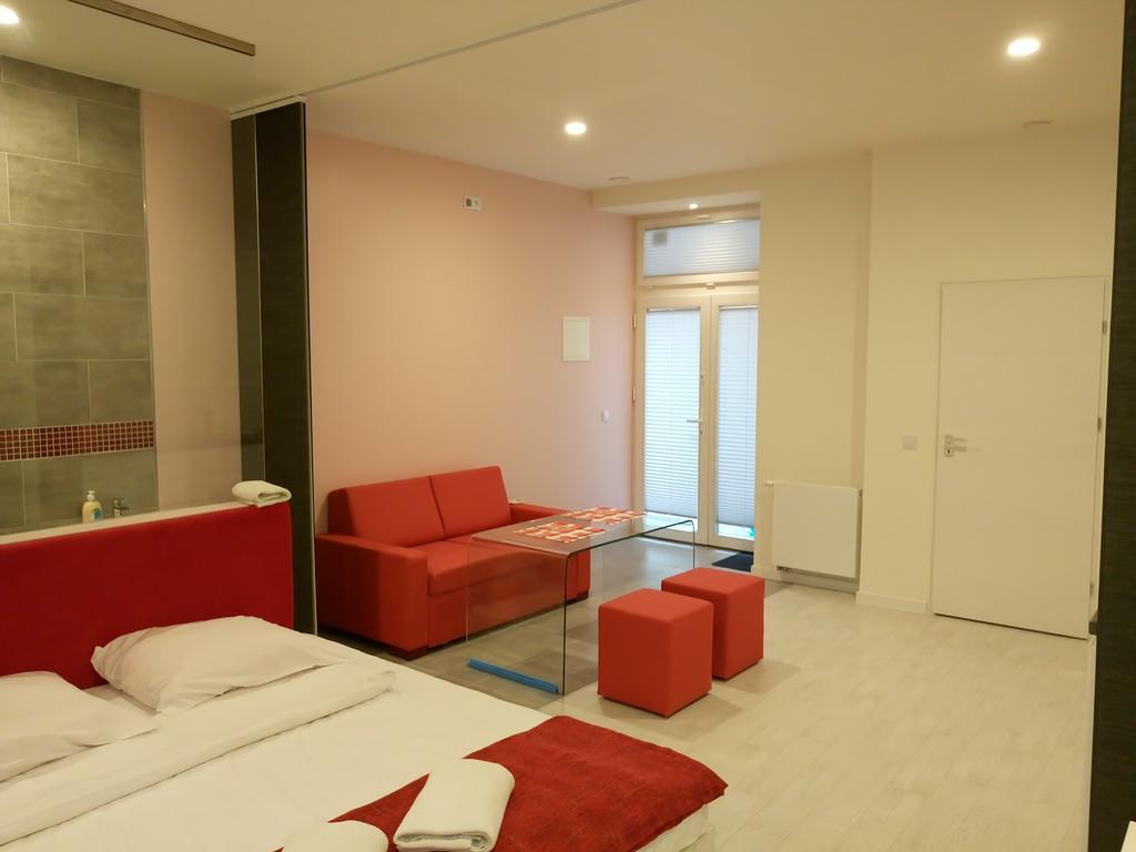 Mirror Apartments Krakow Bagian luar foto